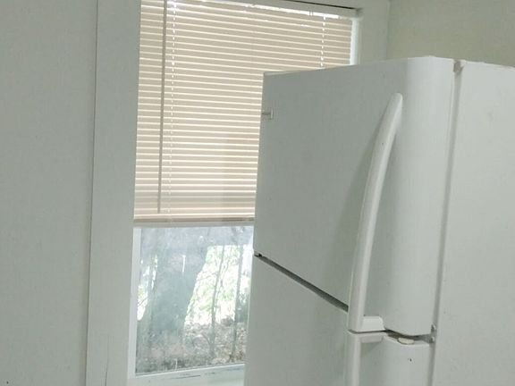 4th image of 9714 Heidelberg St #10845464