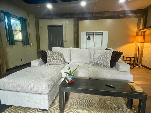 (undisclosed Address)