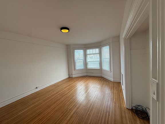 3rd image of 1600 Golden Gate Ave APT 32