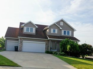 6905 Lewis Carroll Ct, Johnston, IA 50131
