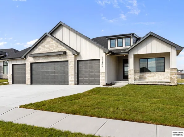 21404 Morning View Dr, Elkhorn, NE 68022