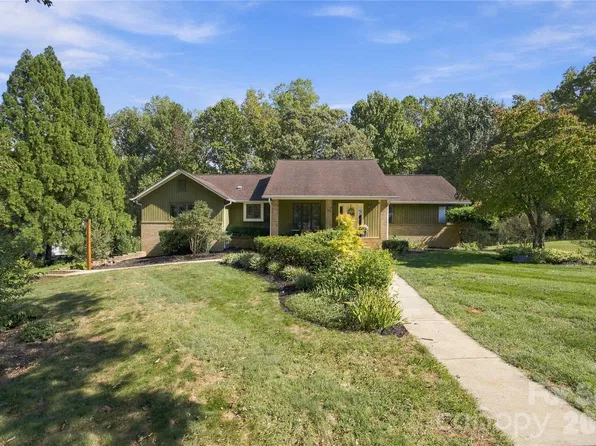 146 Renaissance Pl, Statesville, NC 28625
