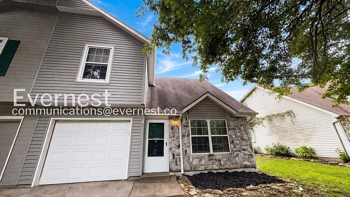 1041 Dean Dr — Photo 1
