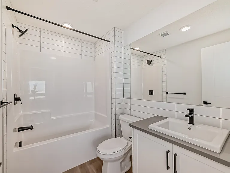 350 Livingston Cmn NE #3413 — Photo 17
