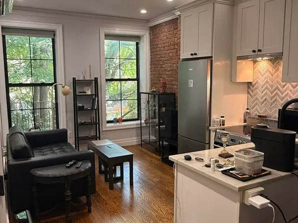 47 Columbia Pl #3B, Brooklyn, NY 11201