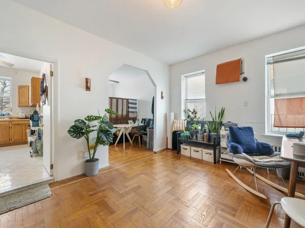 114 Terrace Place image 7 of 28