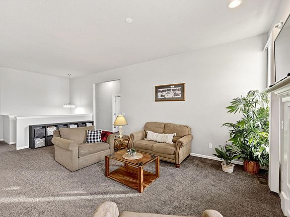 4th image of 3159 Guinness Dr