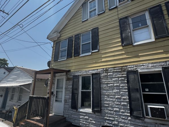 302 N High St