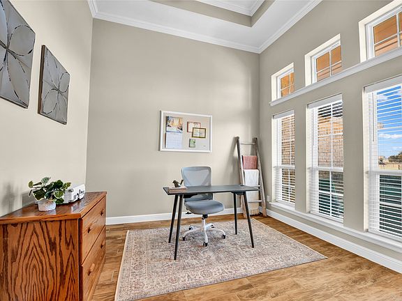 5th image of 2011 Perkins Ln