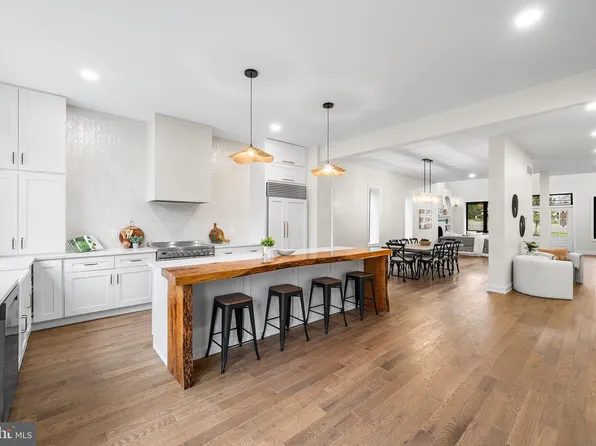 105 W 3rd Ave, Collegeville, PA 19426