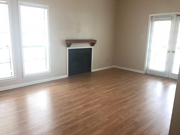 4th image of 709 W 21st St APT 301