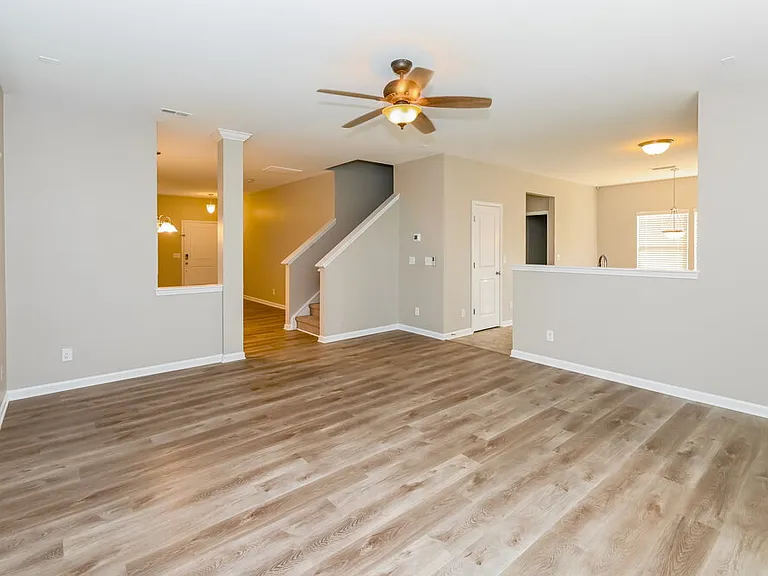 3343 Saddlebrook Dr — Photo 12