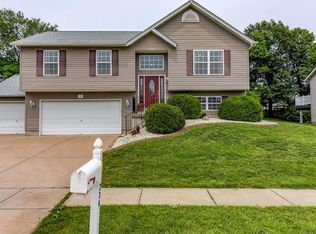 234 Split Rail Dr, Wentzville, MO 63385