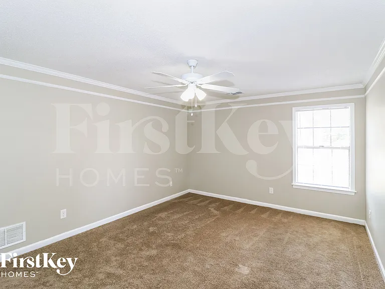 2515 Laurelcrest Dr — Photo 9
