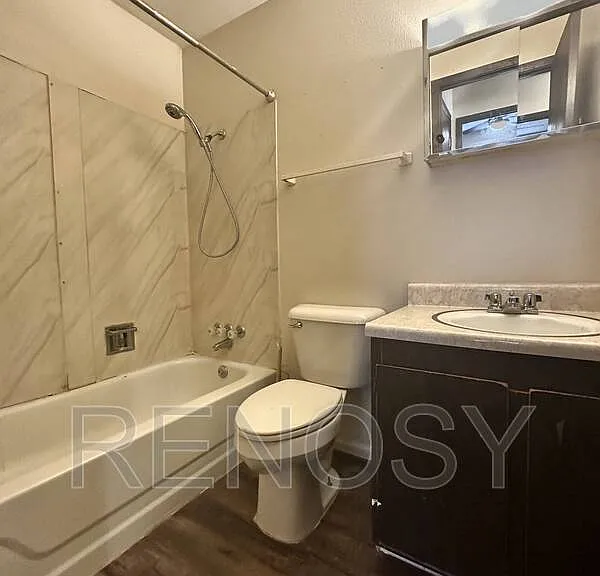206 N Madison St #3 — Photo 7