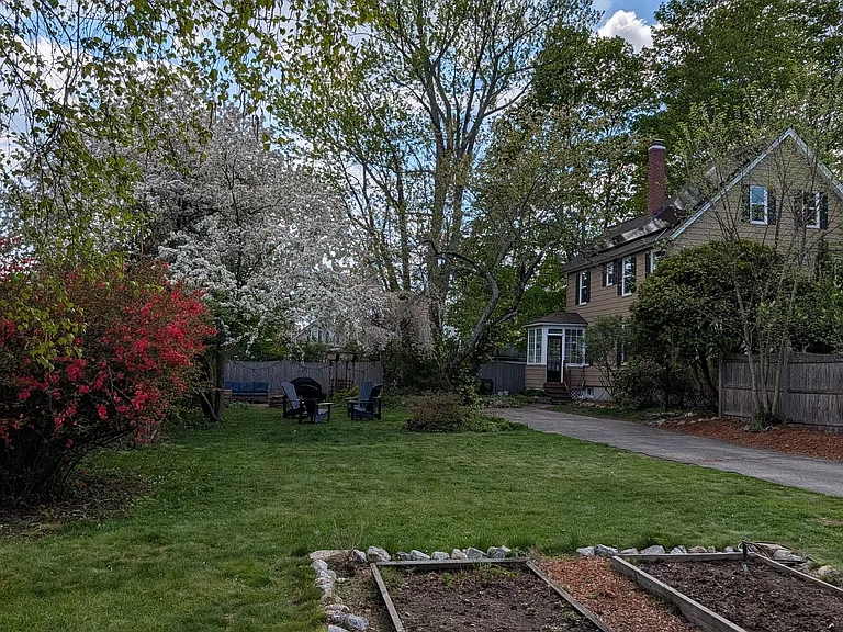 20 Badger St — Photo 2