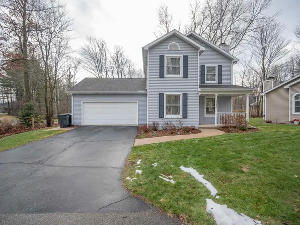 3530 Chippewassee Trl, Midland, MI 48640