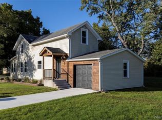 5855 Ridge Rd, Lockport, NY 14094