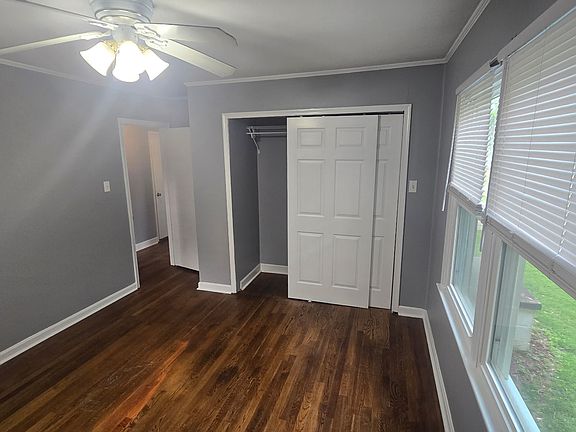 3rd image of 14 Eastmoreland Dr