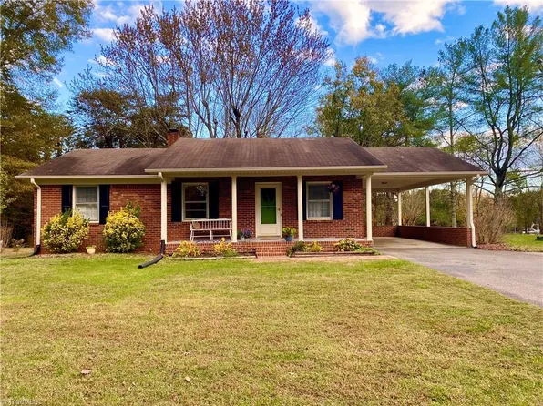 4519 State Highway 268, Pilot Mountain, NC 27041