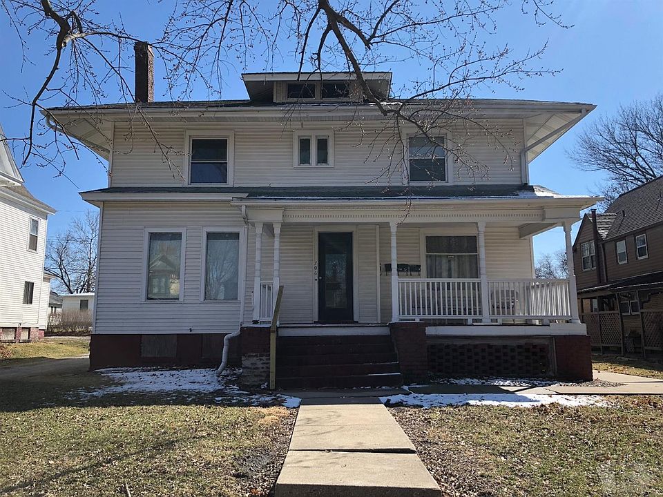 706 High Ave E, Oskaloosa, IA 52577 Zillow