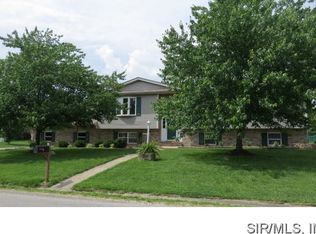 34176 Bluegill Dr, Brighton, IL 62012
