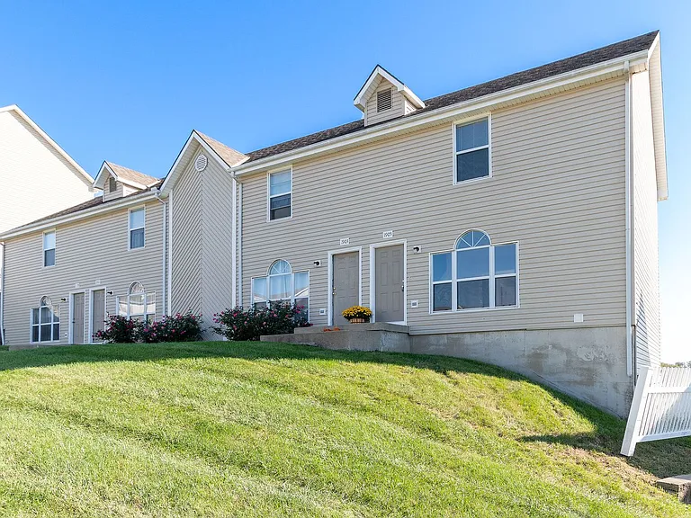 Windsor Townhomes Community — Photo 39