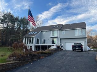9 Sunrise Shr, Tilton, NH 03276