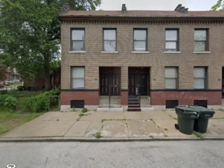 2548 Bremen Ave — Photo 1