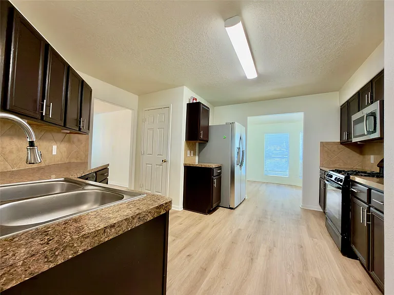 4935 Fair Oak Dale Ln — Photo 5