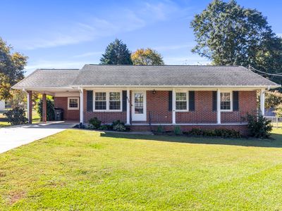 734 Tanglewood Dr, Seneca, SC, 29672