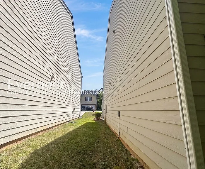 5275 Hanover St — Photo 23