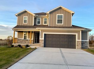 9800 E 219th Cir, Peculiar, MO 64078