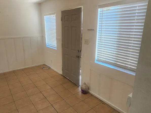 44778 Oasis St APT 2, Indio, CA 92201