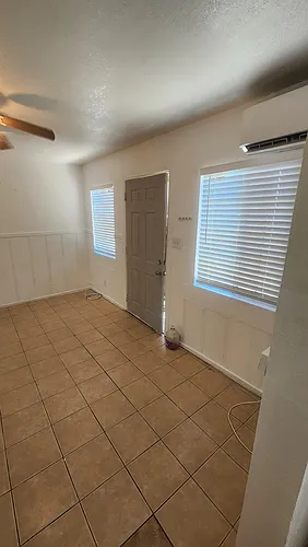 44778 Oasis St #2 Photo 1