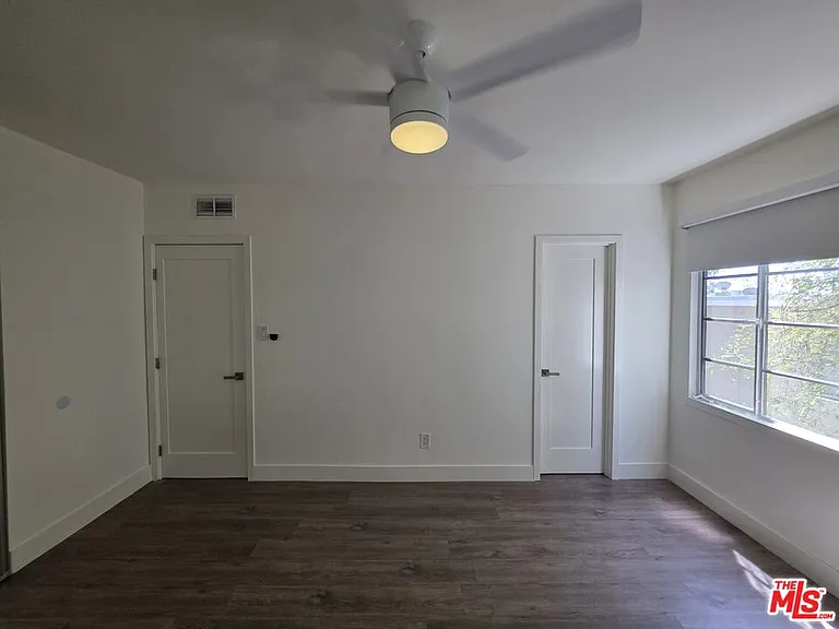 1635 S Beverly Glen Blvd #6 — Photo 57