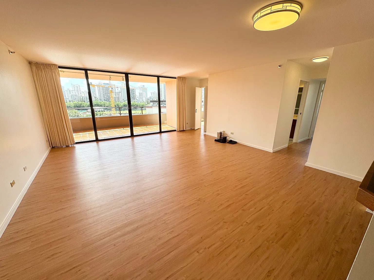 3 bed, 1414 sqft, $4,250 — Photo 1
