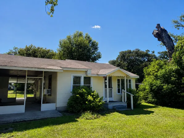 5517 18th St, Zephyrhills, FL 33542