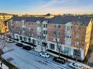 57 E Hattendorf Ave APT 206, Roselle, IL 60172
