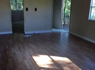 458 Strickland St, Pembroke, GA 31321