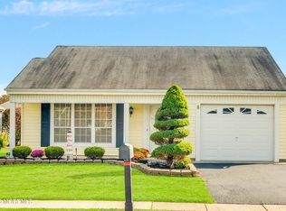 41 Red Hill Rd, Manchester Township, NJ 08759