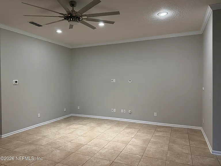 1892 High Prairie Ln — Photo 3