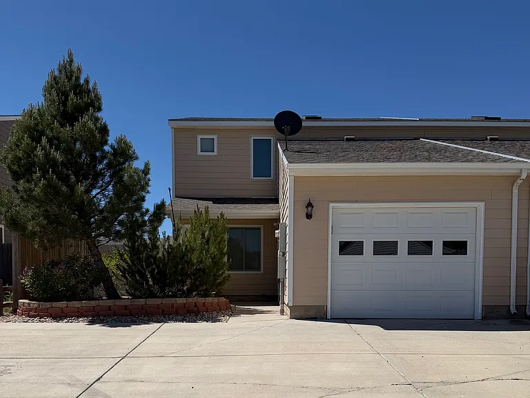 Boswell Dr — Photo 1
