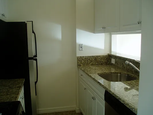 Rented by Symphony House Leasing Office | media 35