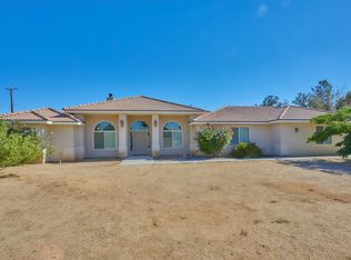 14648 Riverside Rd, Apple Valley, CA 92307