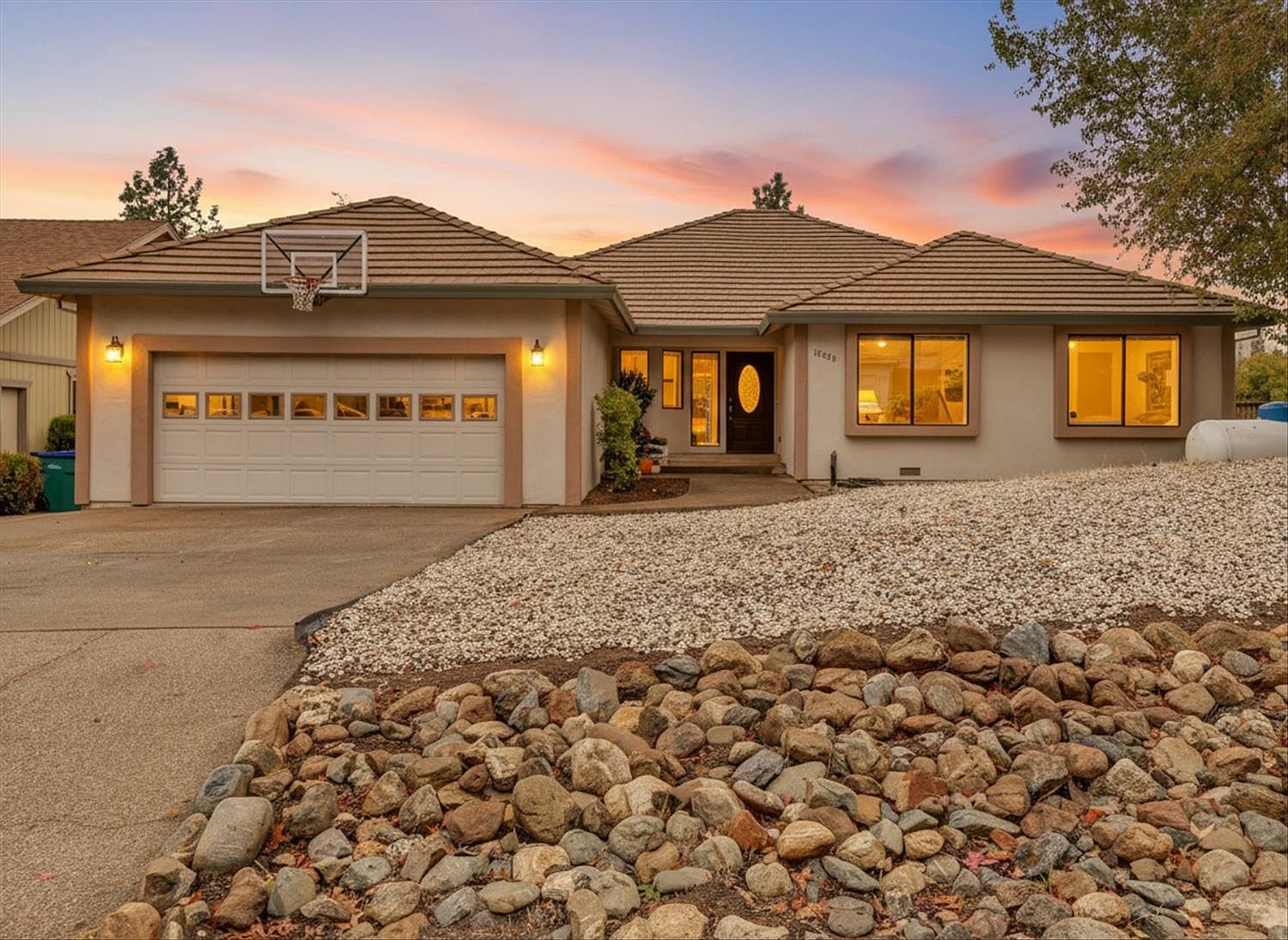 18098 Lake Forest Dr