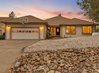 18098 Lake Forest Dr, Penn Valley, CA 95946