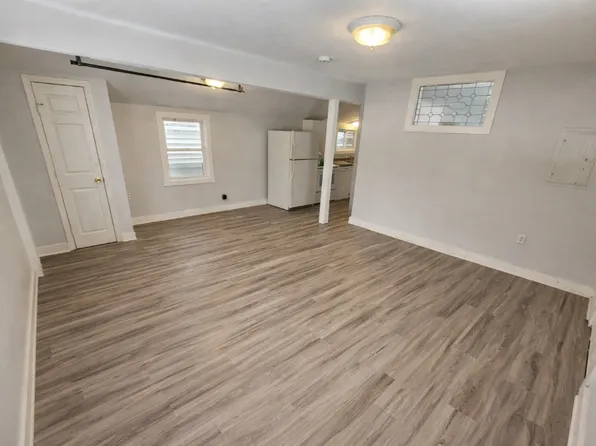 21 Mechanic St, Farmington, NH