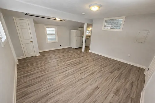 21 Mechanic St Photo 1