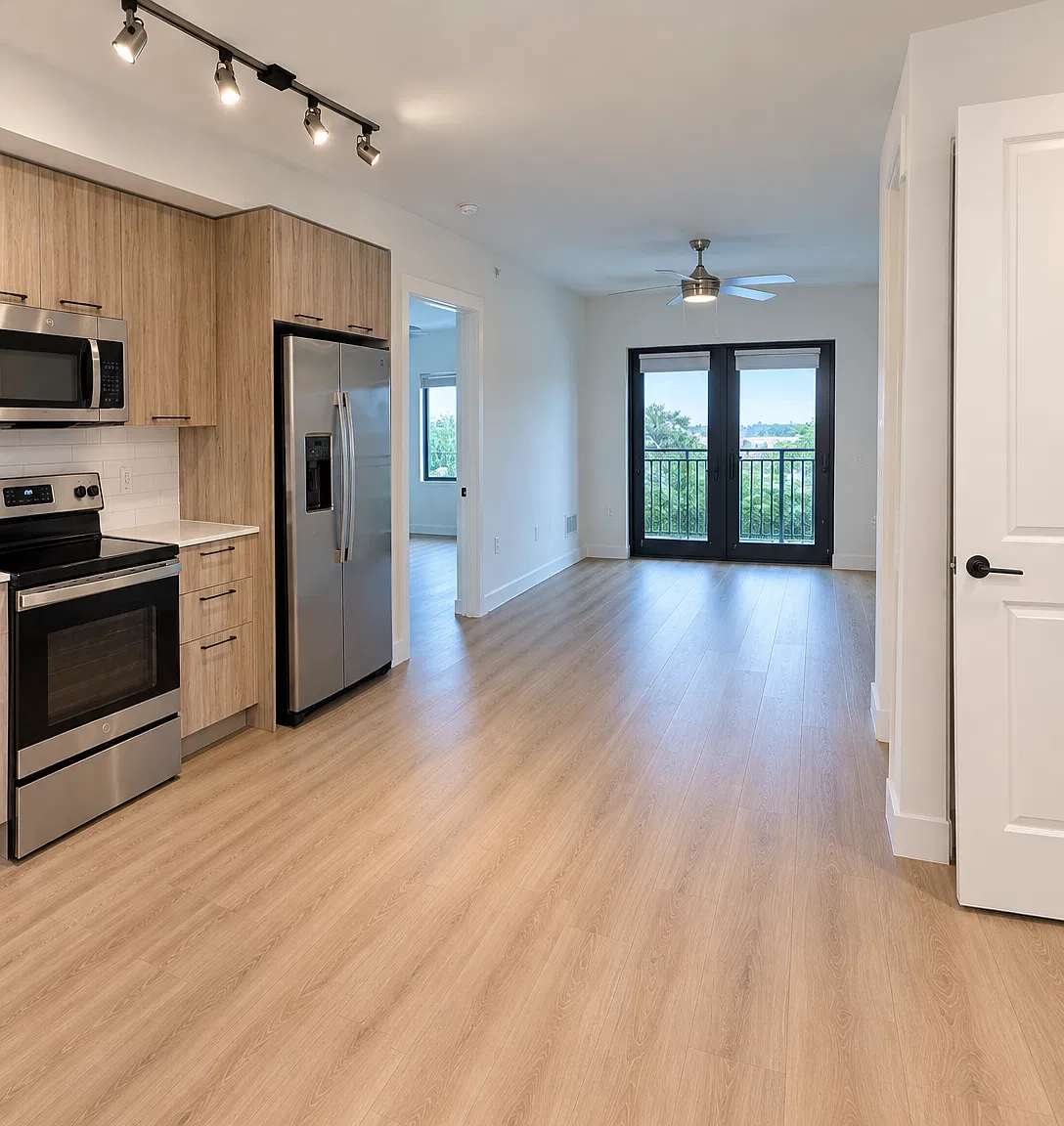 2 bed, 882 sqft, $3,662 — Photo 2